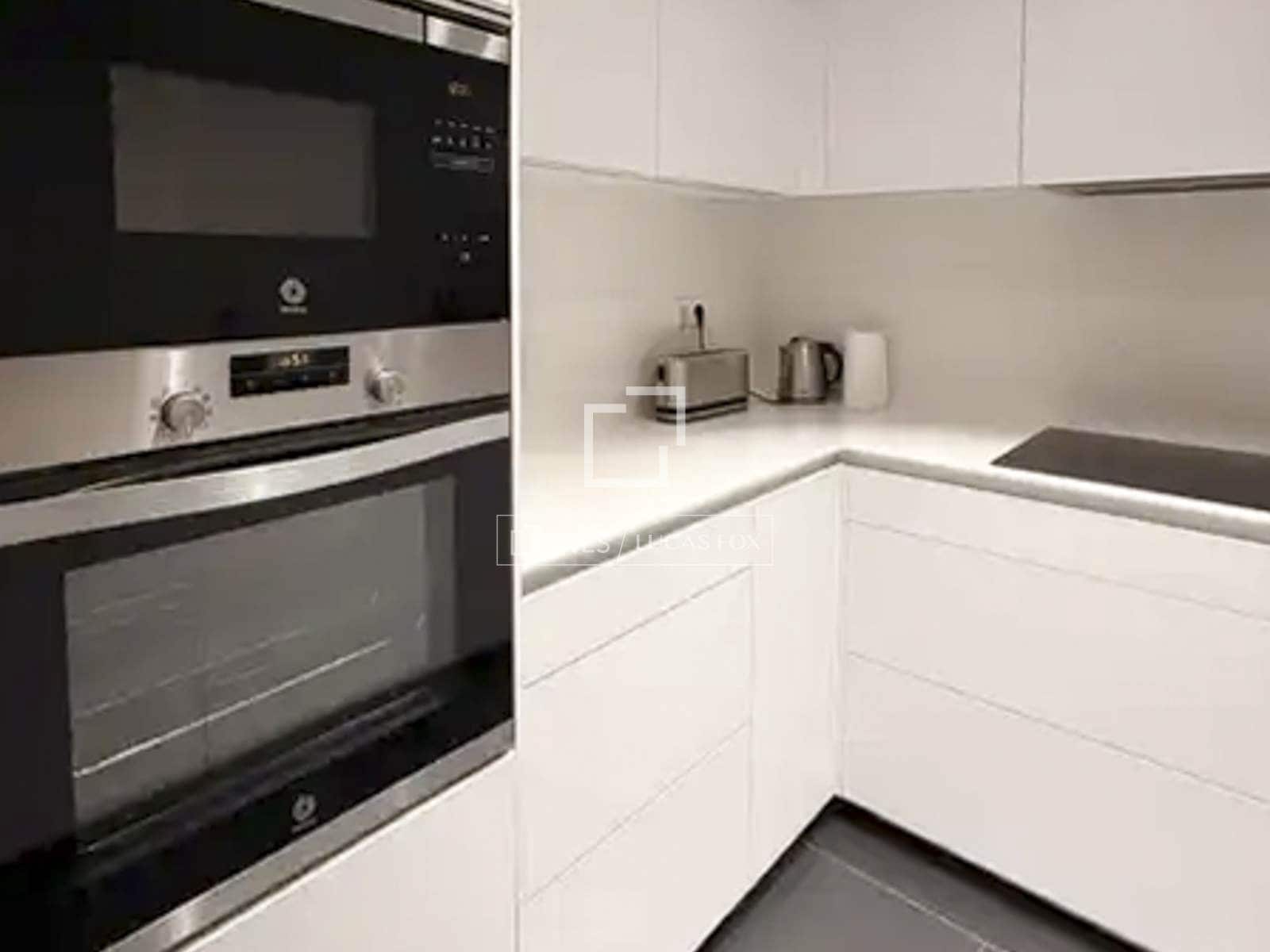 3 sypialnia Apartament do wynajęcia w Miasto Barcelona - 3 900 € (Ref: 9688459)