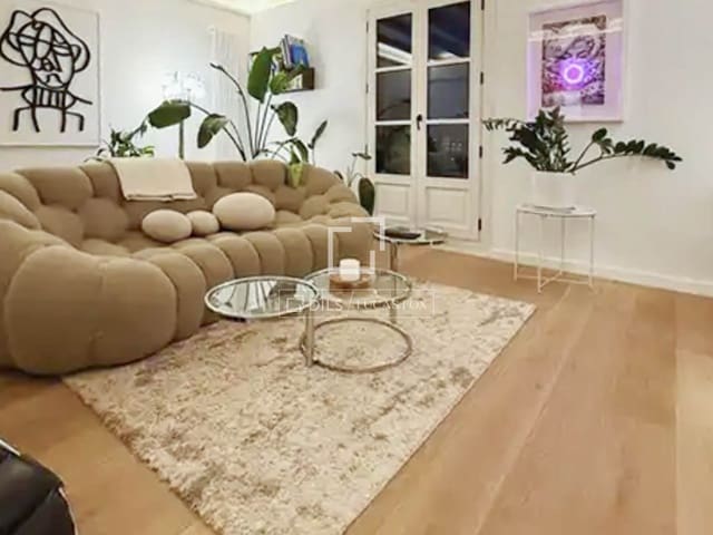 3 slaapkamer Appartement te huur in Barcelona stad - € 3.900 (Ref: 9688459)