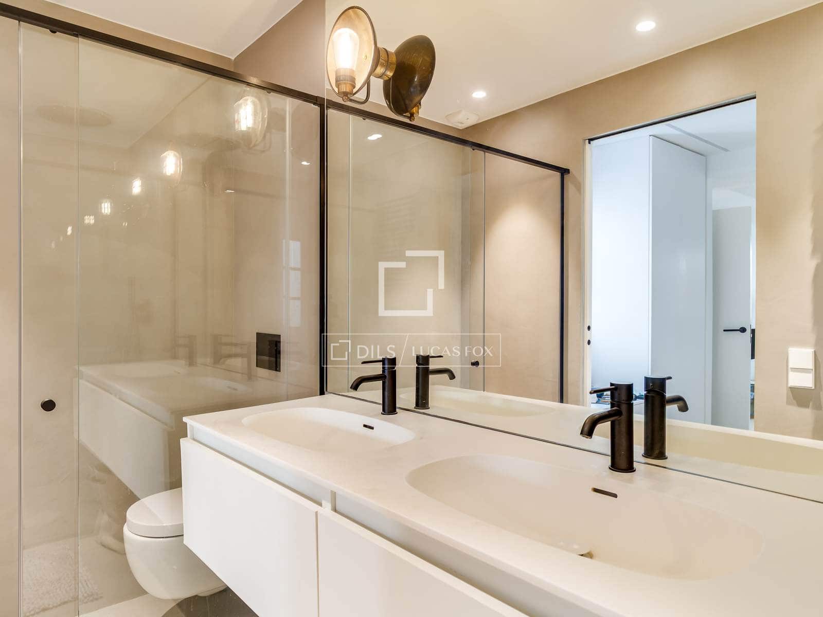 3 makuuhuone Huoneisto vuokrattavana paikassa Barcelona kaupunki - 3 900 € (Ref: 9688459)