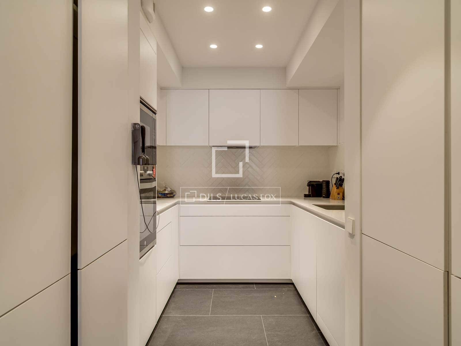 3 makuuhuone Huoneisto vuokrattavana paikassa Barcelona kaupunki - 3 900 € (Ref: 9688459)