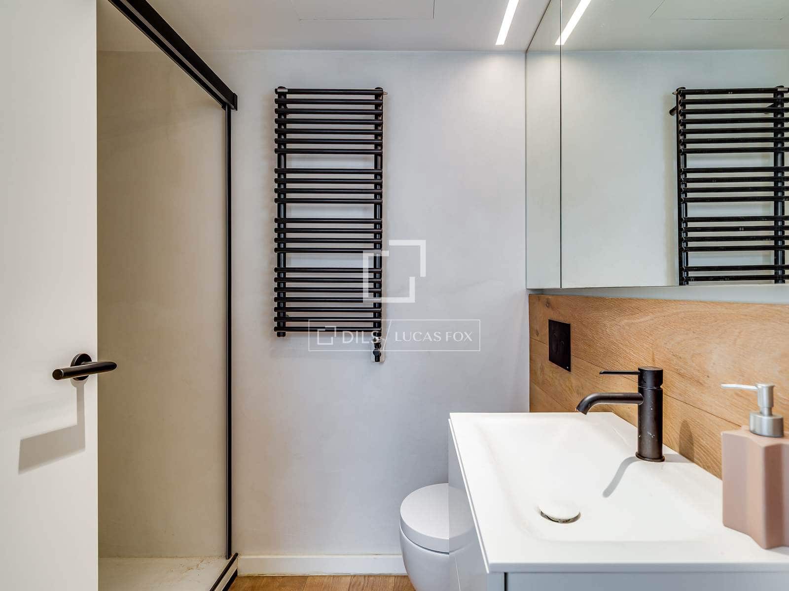 3 makuuhuone Huoneisto vuokrattavana paikassa Barcelona kaupunki - 3 900 € (Ref: 9688459)