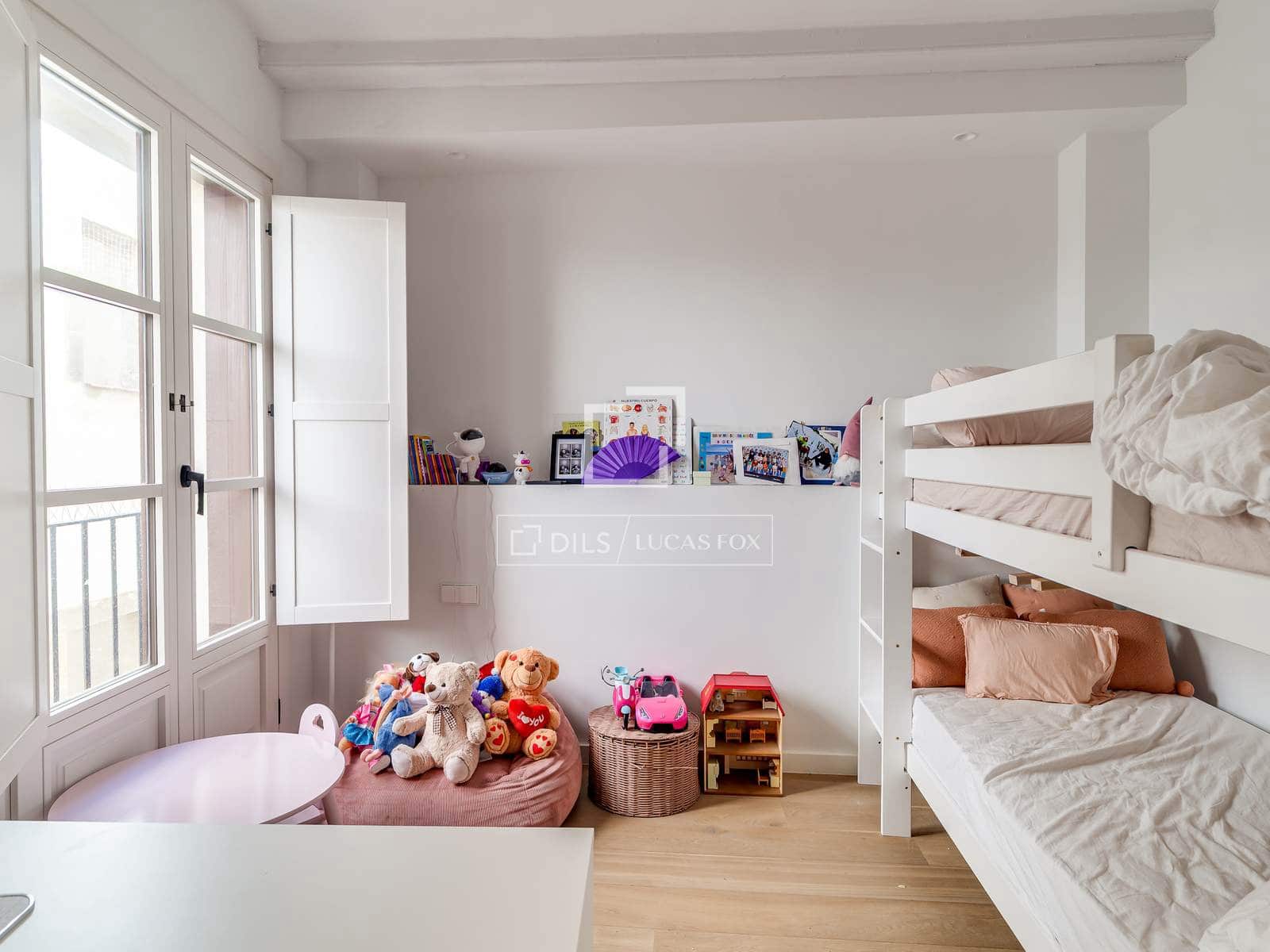 3 makuuhuone Huoneisto vuokrattavana paikassa Barcelona kaupunki - 3 900 € (Ref: 9688459)