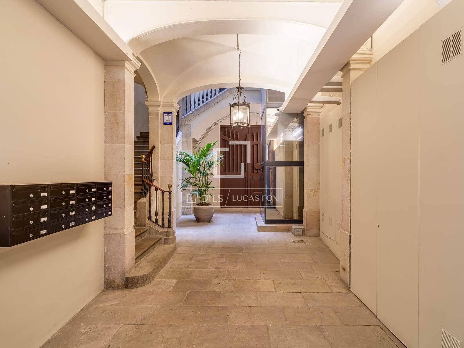3 makuuhuone Huoneisto vuokrattavana paikassa Barcelona kaupunki - 3 900 € (Ref: 9688459)