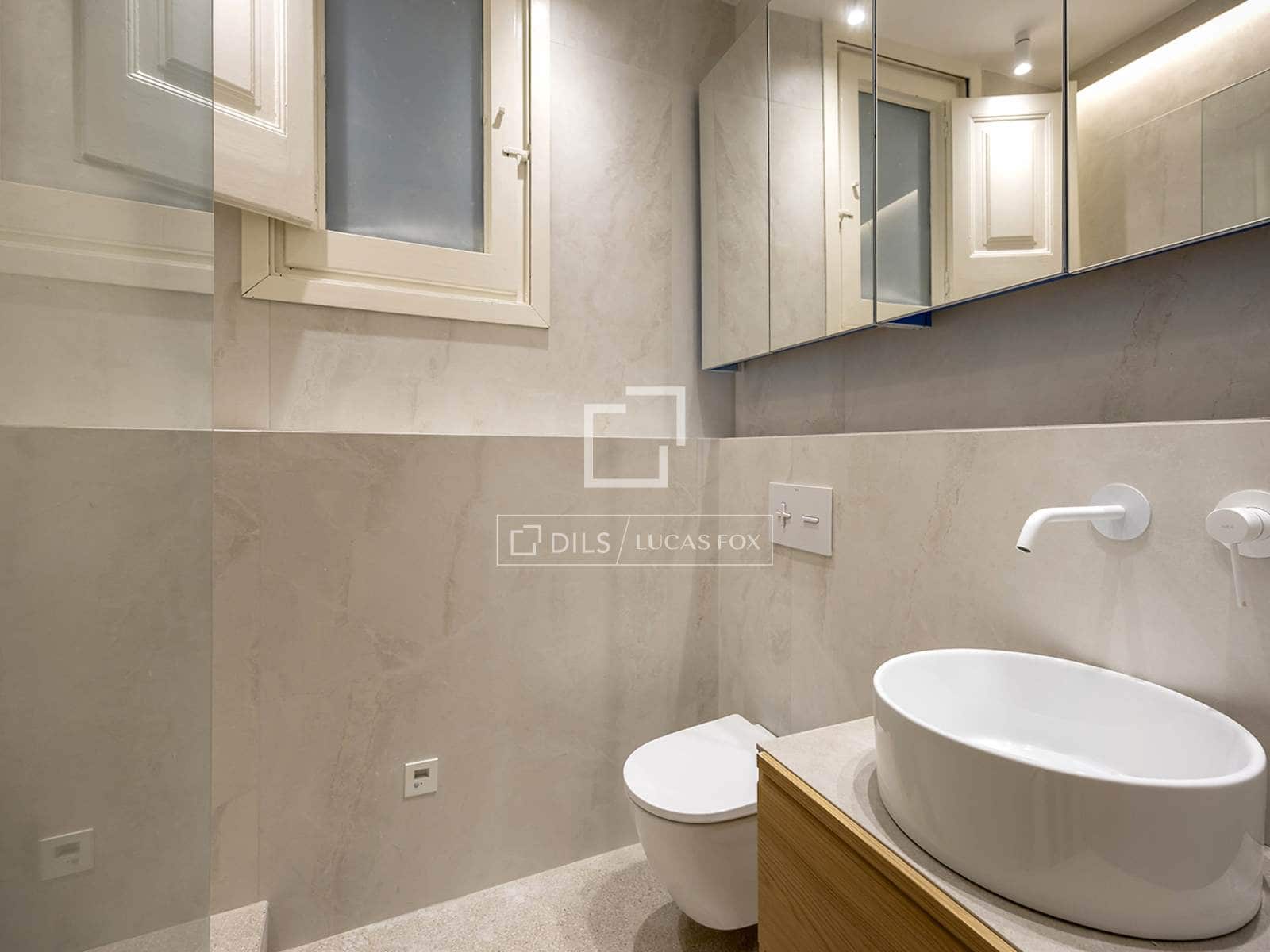 Apartamento de 3 habitaciones en Barcelona ciudad en venta - 695.000 € (Ref: 9688460)