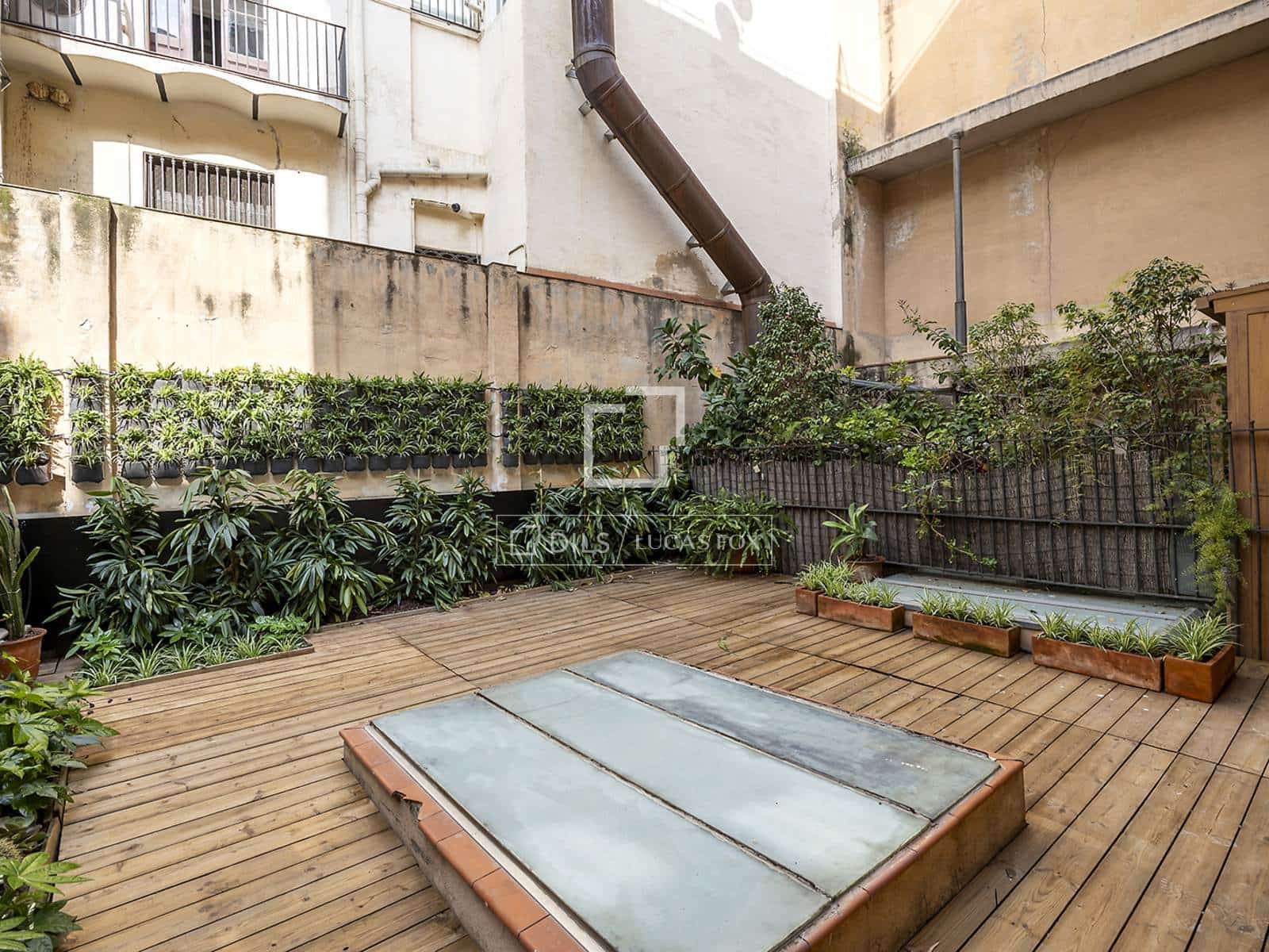 Apartamento de 3 habitaciones en Barcelona ciudad en venta - 695.000 € (Ref: 9688460)