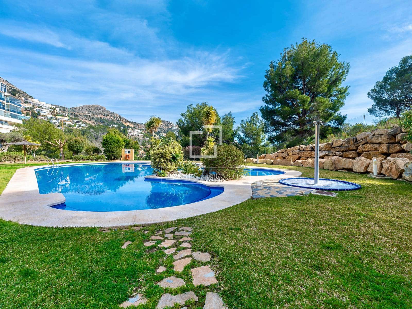 3 bedroom Apartment for sale in Altea with pool garage - € 429,995 (Ref: 9688558)