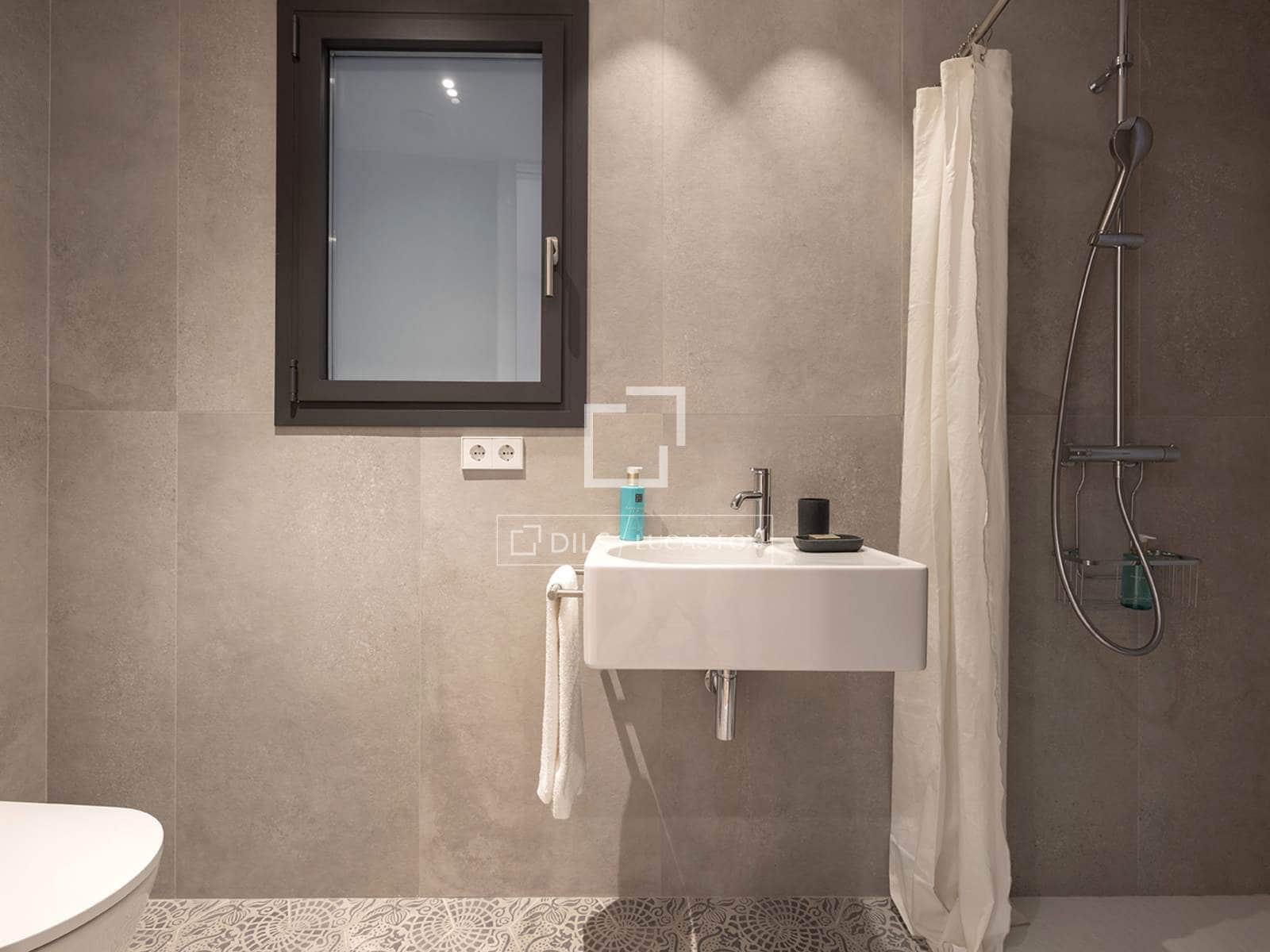 3 quarto Apartamento para arrendar em Barcelona cidade com garagem - 8 300 € (Ref: 9688561)