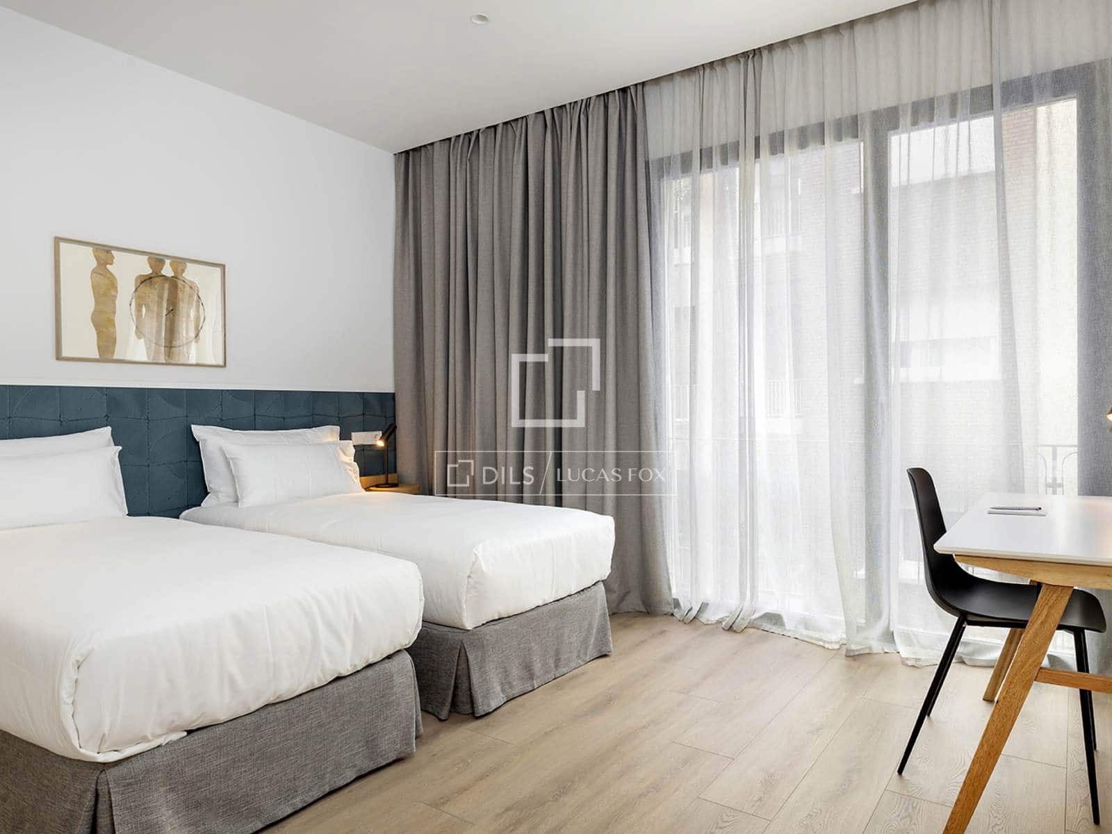 3 quarto Apartamento para arrendar em Barcelona cidade com garagem - 8 300 € (Ref: 9688561)