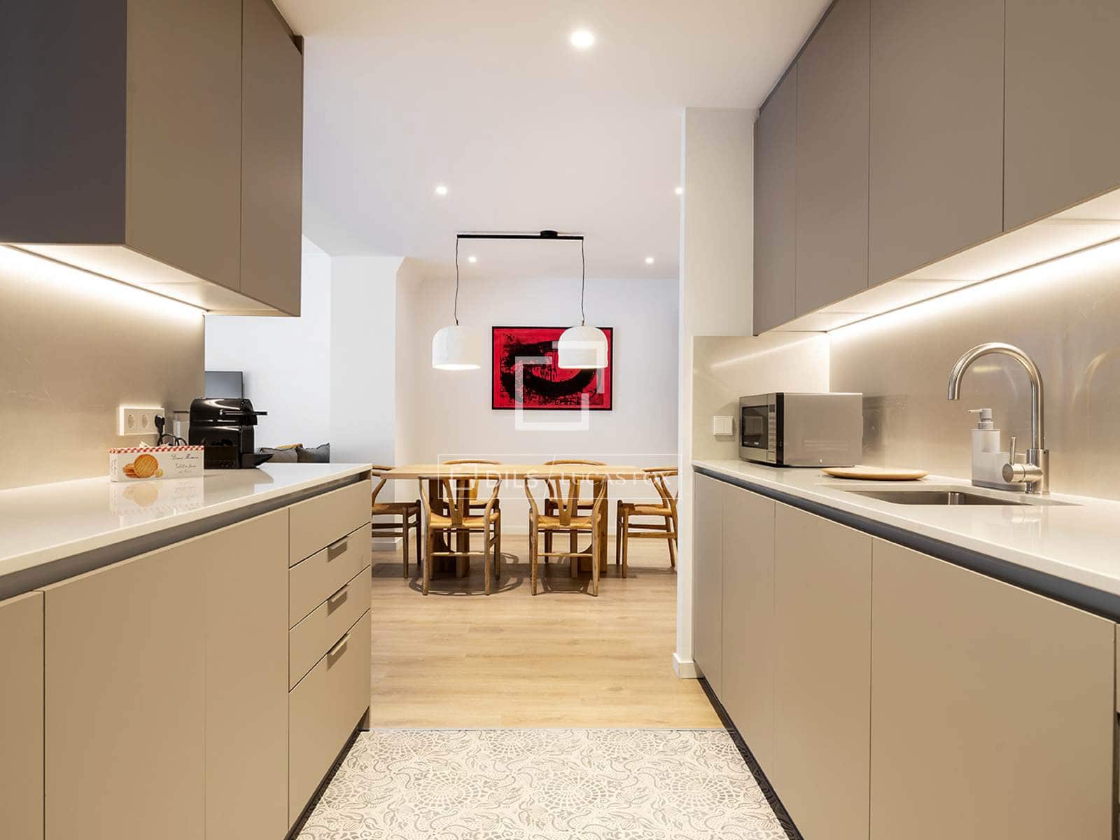 3 quarto Apartamento para arrendar em Barcelona cidade com garagem - 8 300 € (Ref: 9688561)