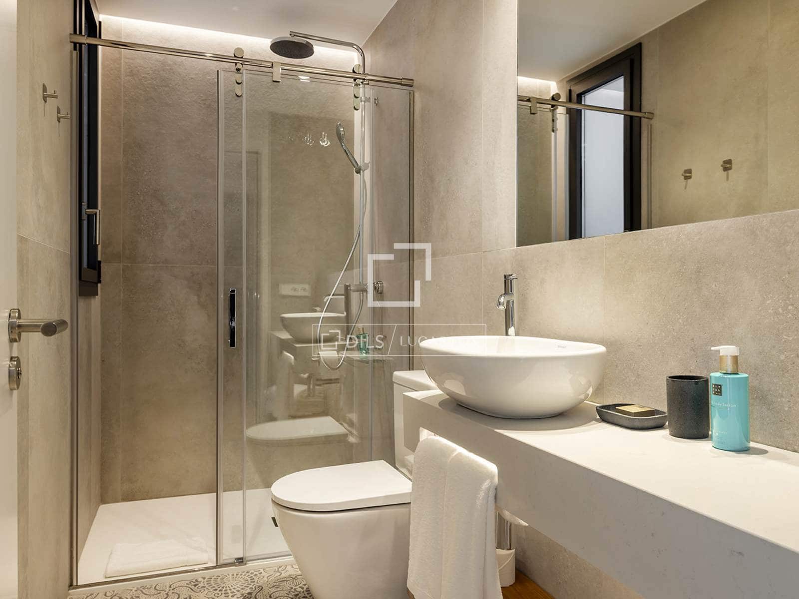 3 quarto Apartamento para arrendar em Barcelona cidade com garagem - 8 300 € (Ref: 9688561)