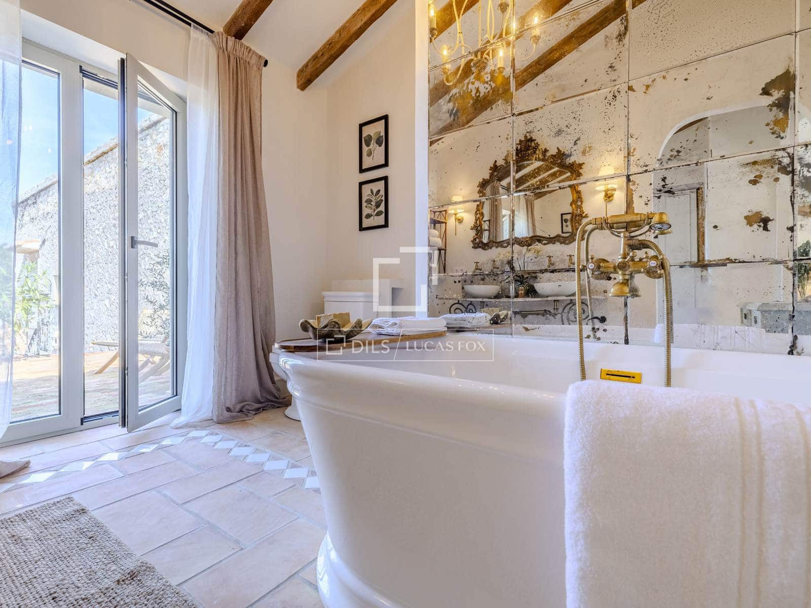 6 sypialnia Willa na sprzedaż w Denia z basenem garażem - 2 800 000 € (Ref: 9688668)