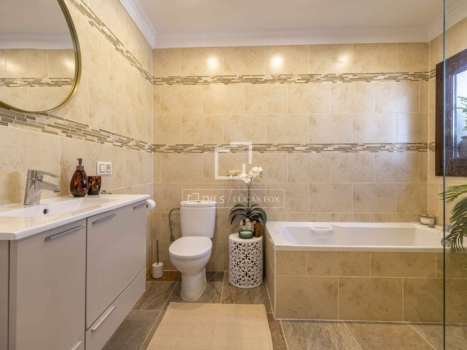 6 sypialnia Willa na sprzedaż w Denia z basenem garażem - 2 800 000 € (Ref: 9688668)