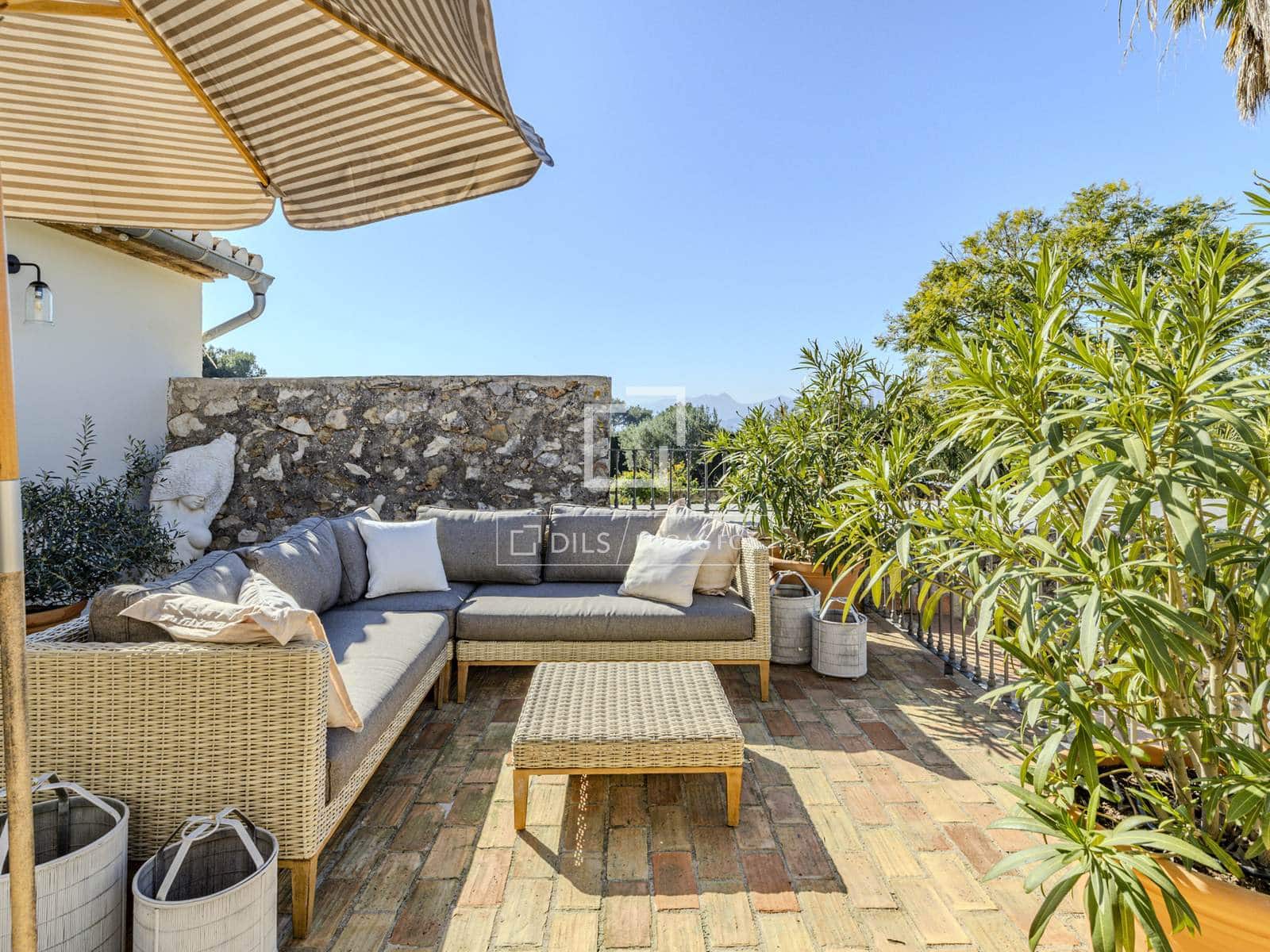 6 sypialnia Willa na sprzedaż w Denia z basenem garażem - 2 800 000 € (Ref: 9688668)