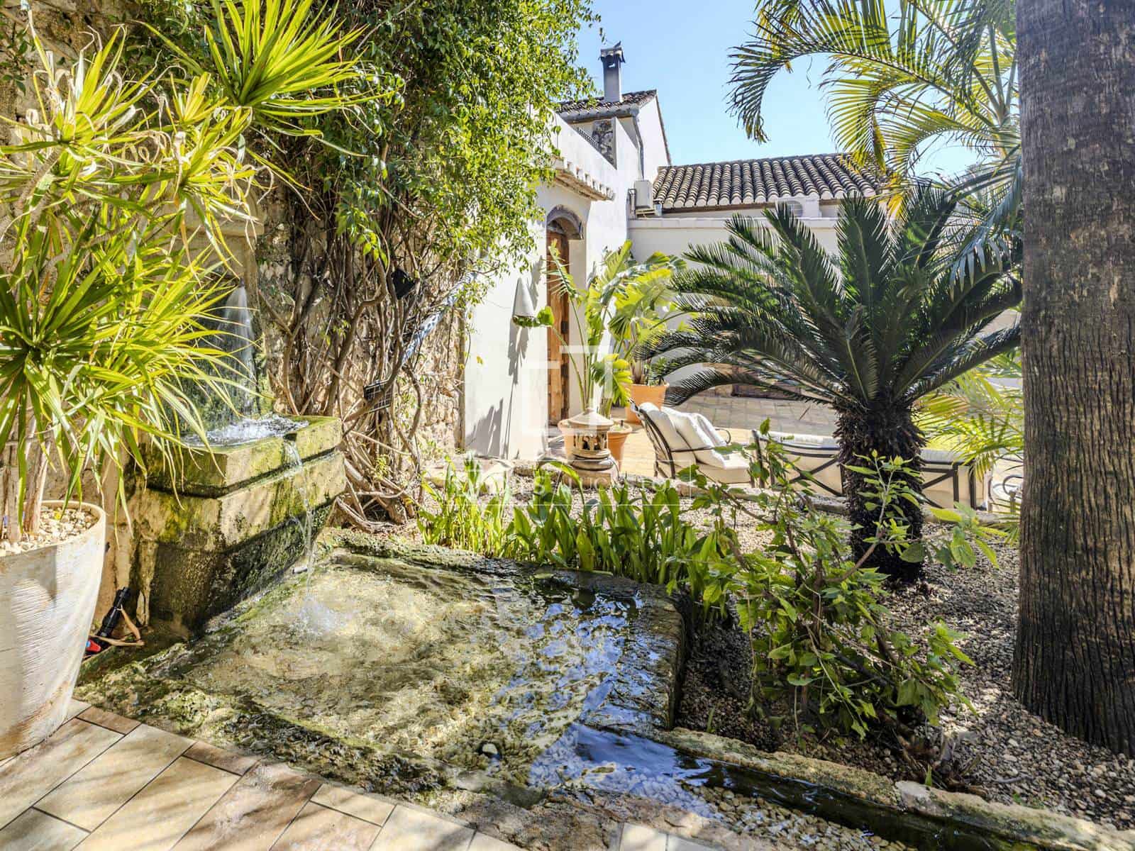 6 sypialnia Willa na sprzedaż w Denia z basenem garażem - 2 800 000 € (Ref: 9688668)