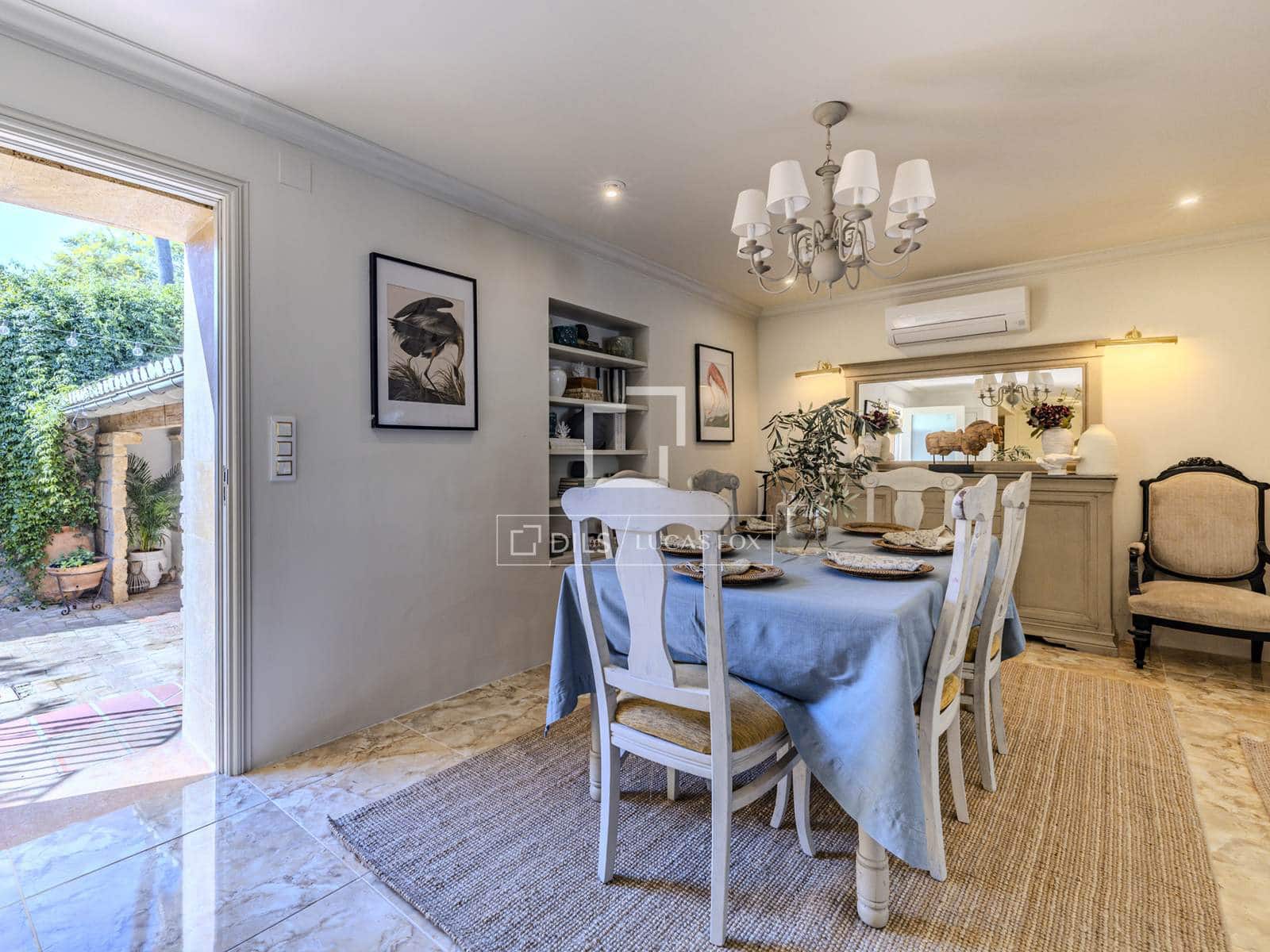 6 bedroom Villa for sale in Denia with pool garage - € 2,800,000 (Ref: 9688668)