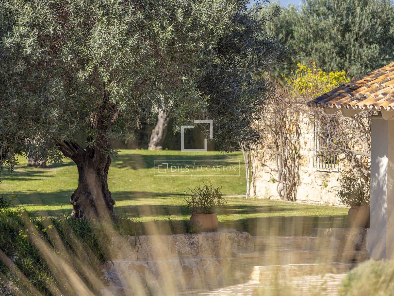 6 bedroom Villa for sale in Denia with pool garage - € 2,800,000 (Ref: 9688668)