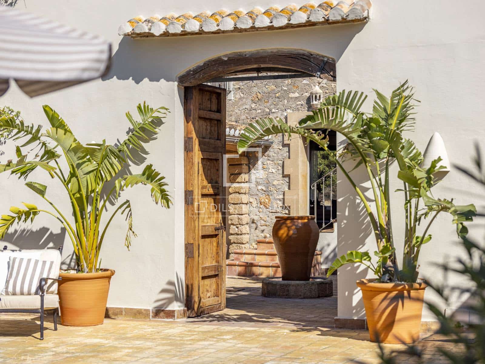 6 bedroom Villa for sale in Denia with pool garage - € 2,800,000 (Ref: 9688668)