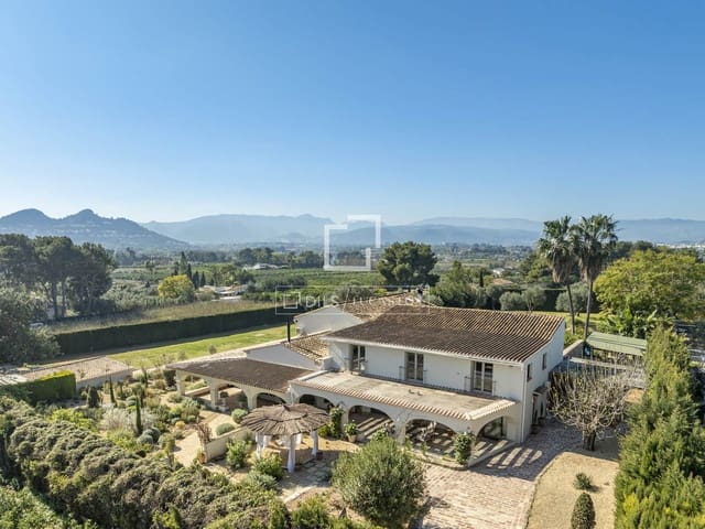 6 bedroom Villa for sale in Dénia with pool garage - € 2,800,000 (Ref: 9688668)