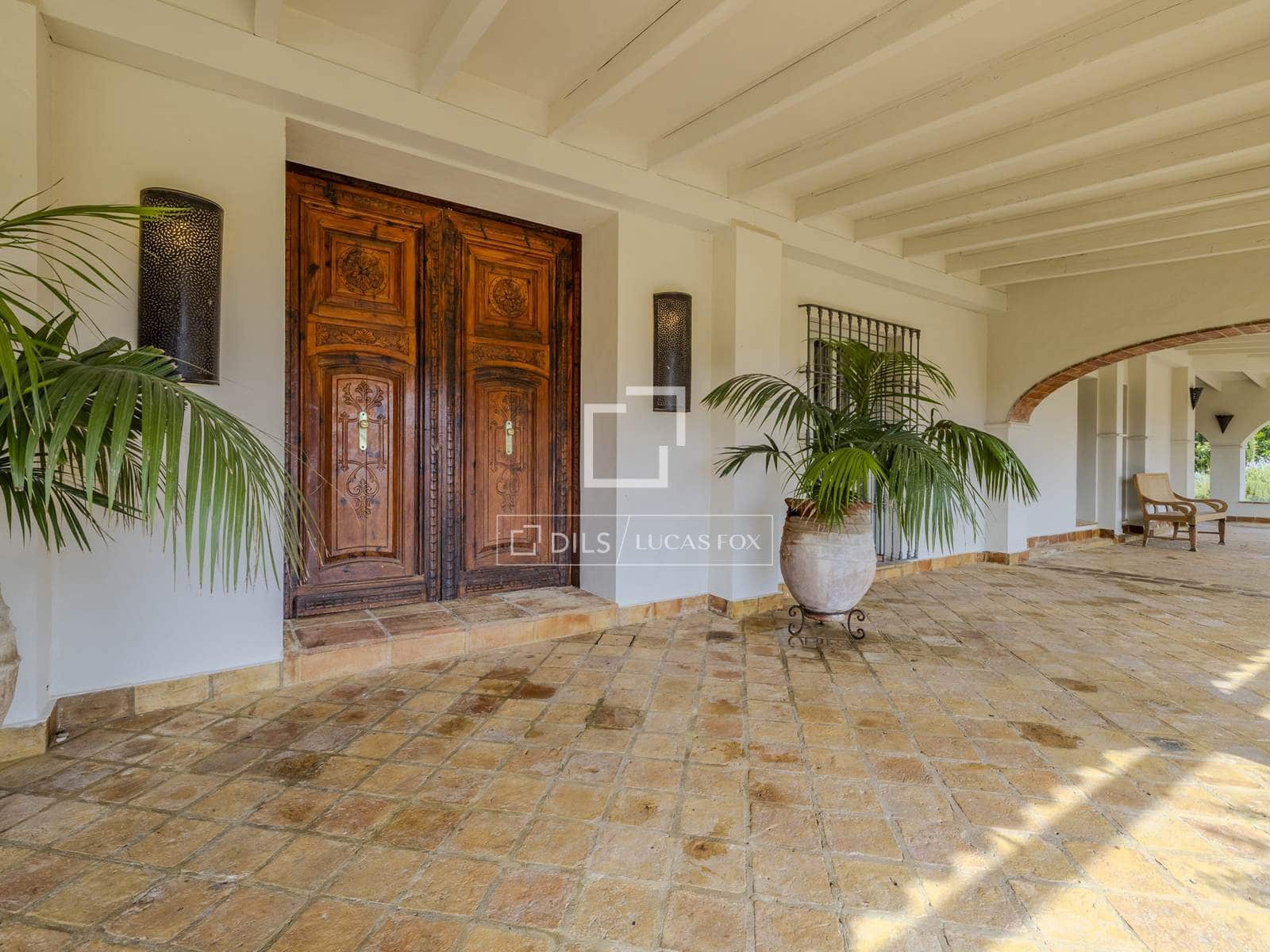 6 bedroom Villa for sale in Denia with pool garage - € 2,800,000 (Ref: 9688668)