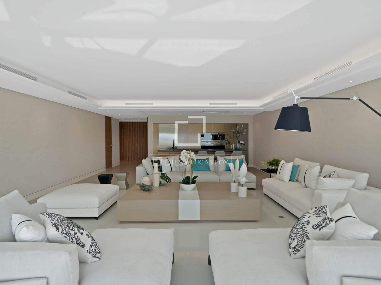 4 bedroom Apartment for sale in Puerto Banus with pool garage - € 4,950,000 (Ref: 9689972)