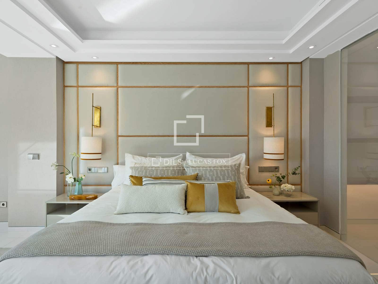 4 bedroom Apartment for sale in Puerto Banus with pool garage - € 4,950,000 (Ref: 9689972)