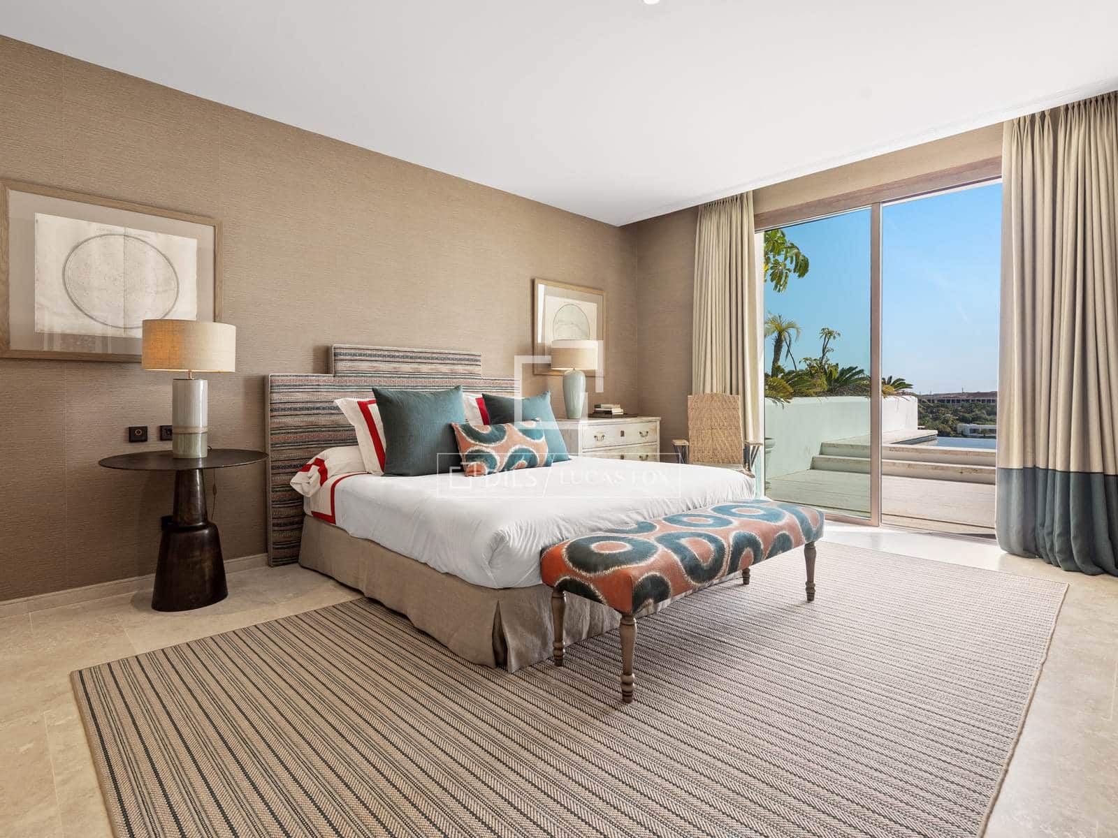 3 quarto Moradia para venda em Casares com piscina garagem - 3 995 000 € (Ref: 9691394)