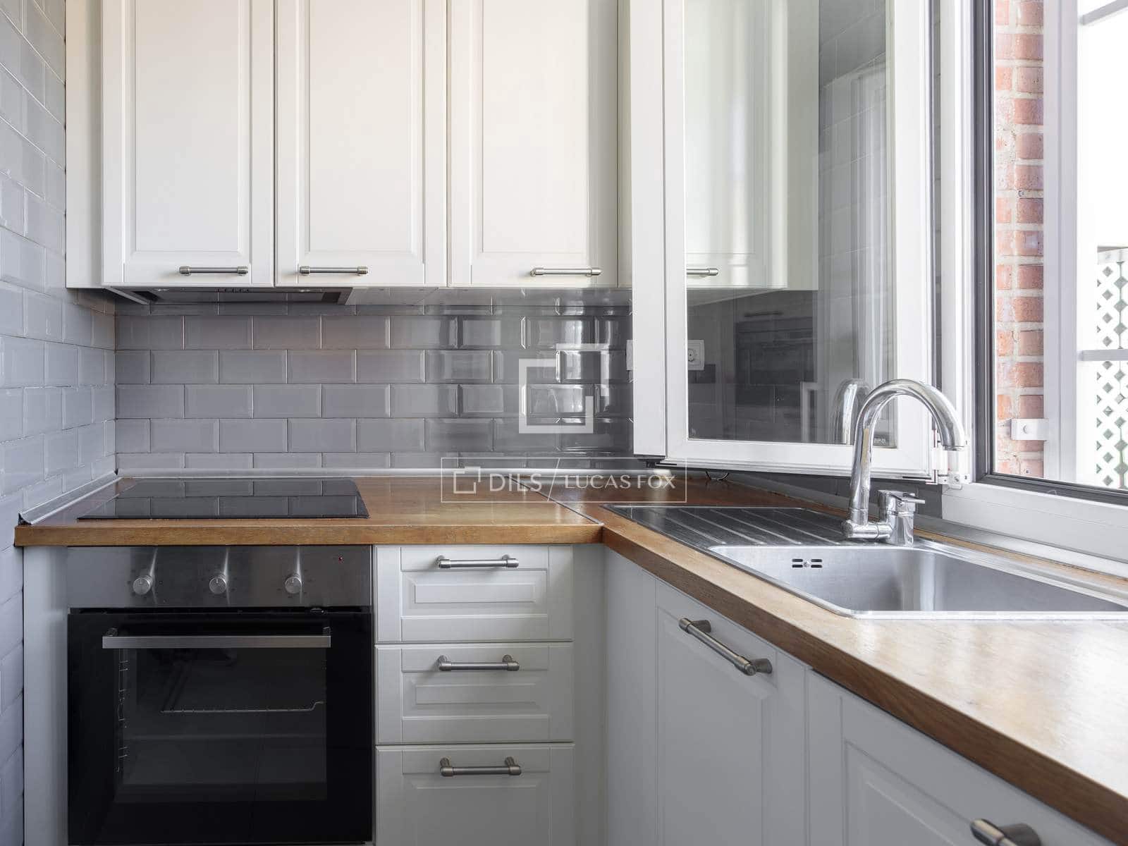 3 Zimmer Penthouse zu vermieten in Madrid Stadt mit Garage - 2.400 € (Ref: 9691614)