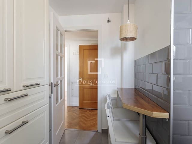 3 Zimmer Penthouse zu vermieten in Madrid Stadt mit Garage - 2.400 € (Ref: 9691614)