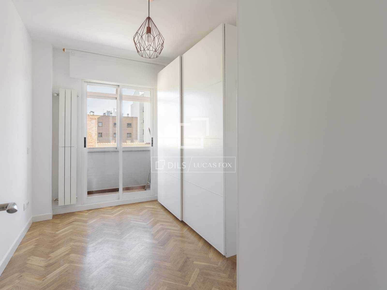 3 Zimmer Penthouse zu vermieten in Madrid Stadt mit Garage - 2.400 € (Ref: 9691614)