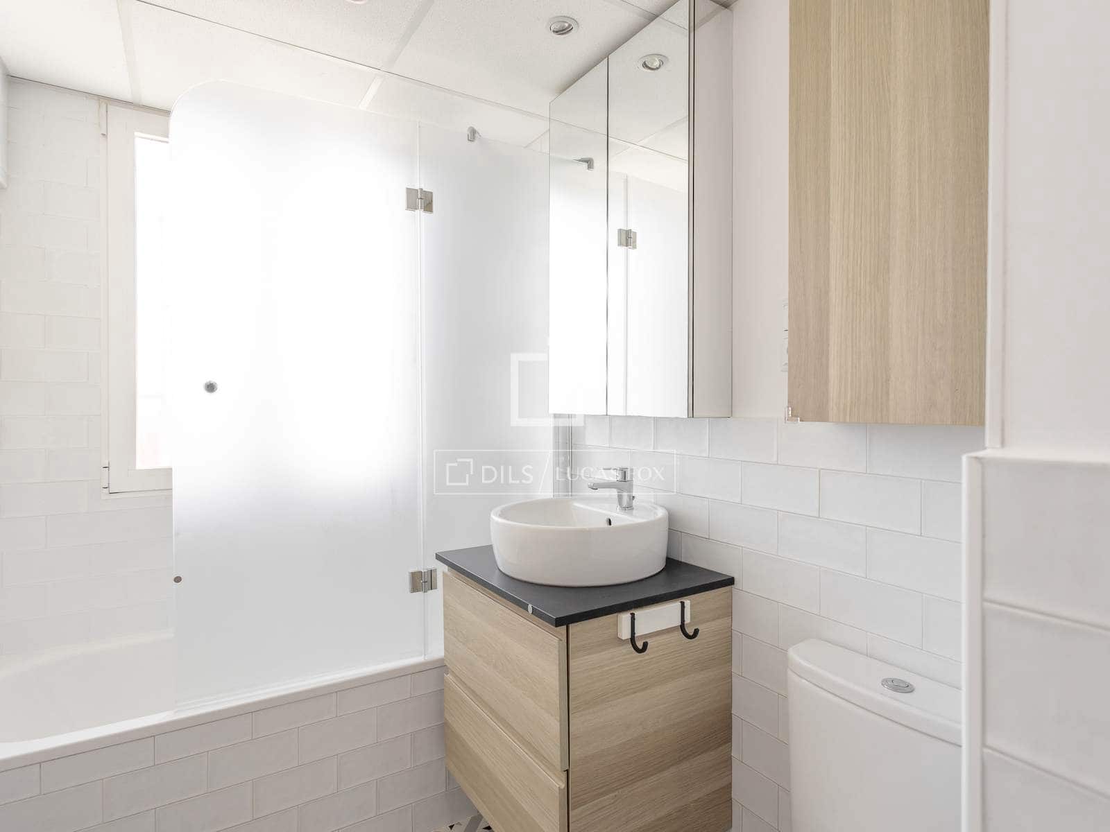 3 Zimmer Penthouse zu vermieten in Madrid Stadt mit Garage - 2.400 € (Ref: 9691614)