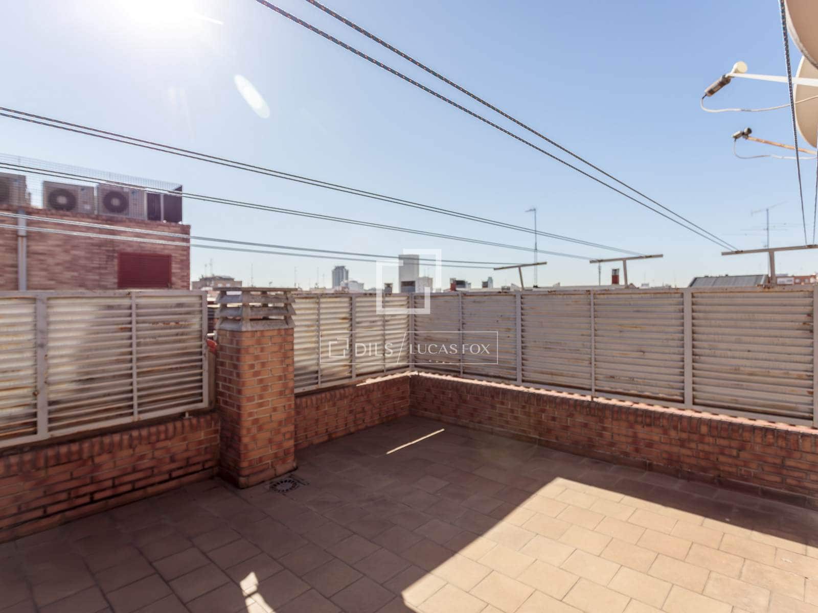 3 Zimmer Penthouse zu vermieten in Madrid Stadt mit Garage - 2.400 € (Ref: 9691614)