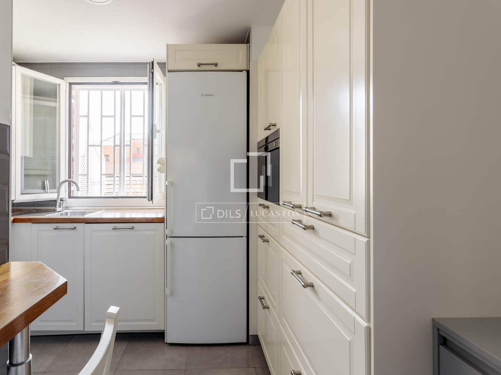 3 Zimmer Penthouse zu vermieten in Madrid Stadt mit Garage - 2.400 € (Ref: 9691614)