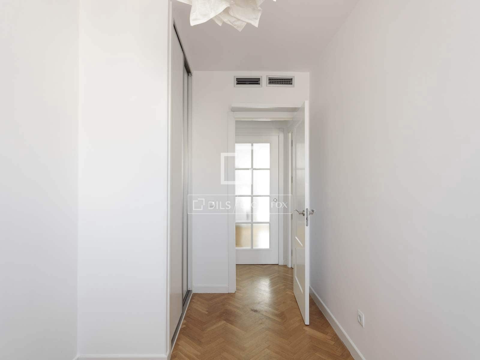 3 Zimmer Penthouse zu vermieten in Madrid Stadt mit Garage - 2.400 € (Ref: 9691614)