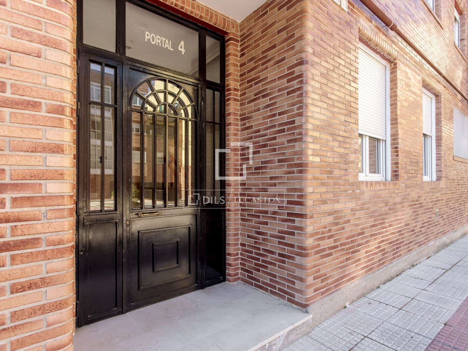 3 Zimmer Penthouse zu vermieten in Madrid Stadt mit Garage - 2.400 € (Ref: 9691614)