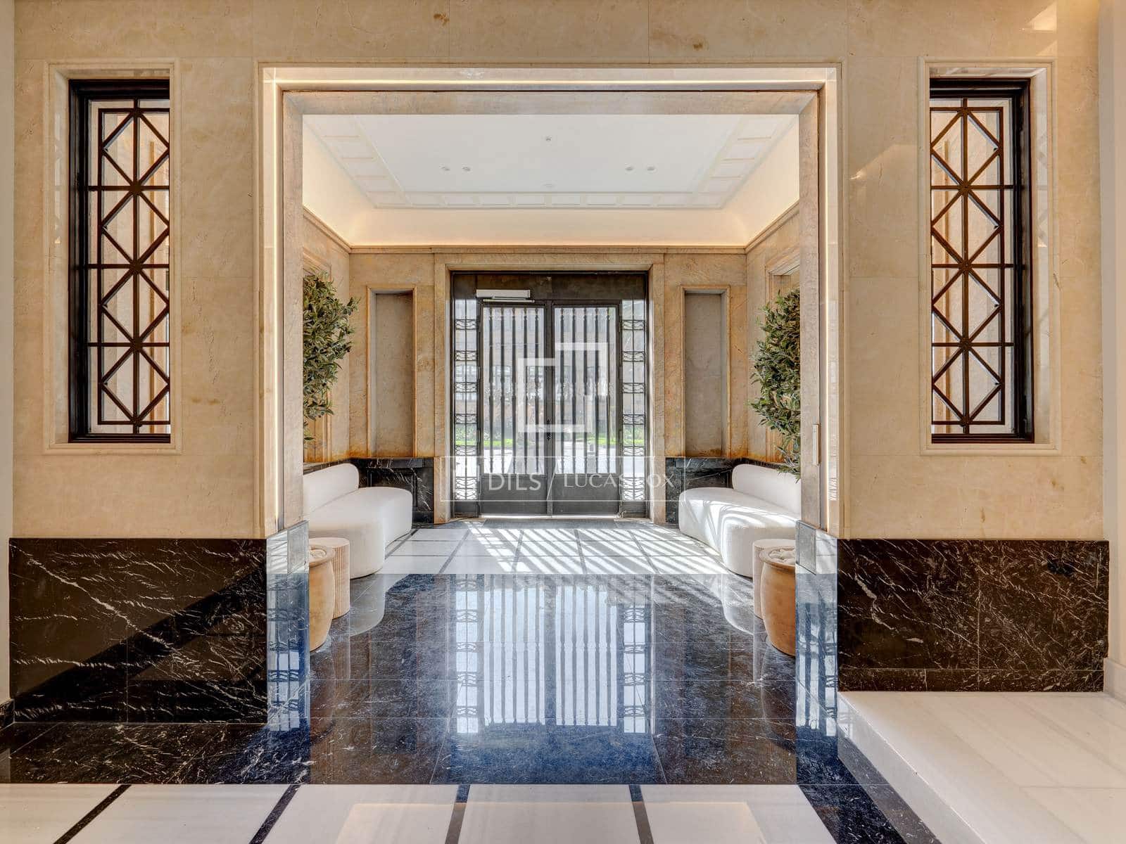 2 bedroom Apartment for sale in Donostia-San Sebastian - € 1,080,000 (Ref: 9691616)