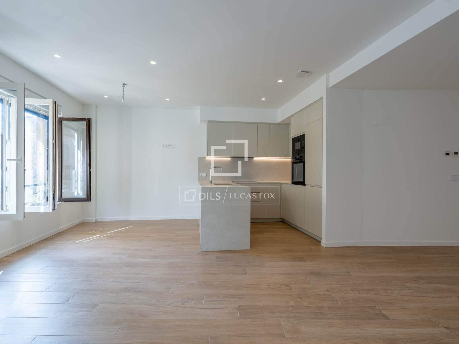 2 bedroom Apartment for sale in Donostia-San Sebastian - € 1,080,000 (Ref: 9691616)