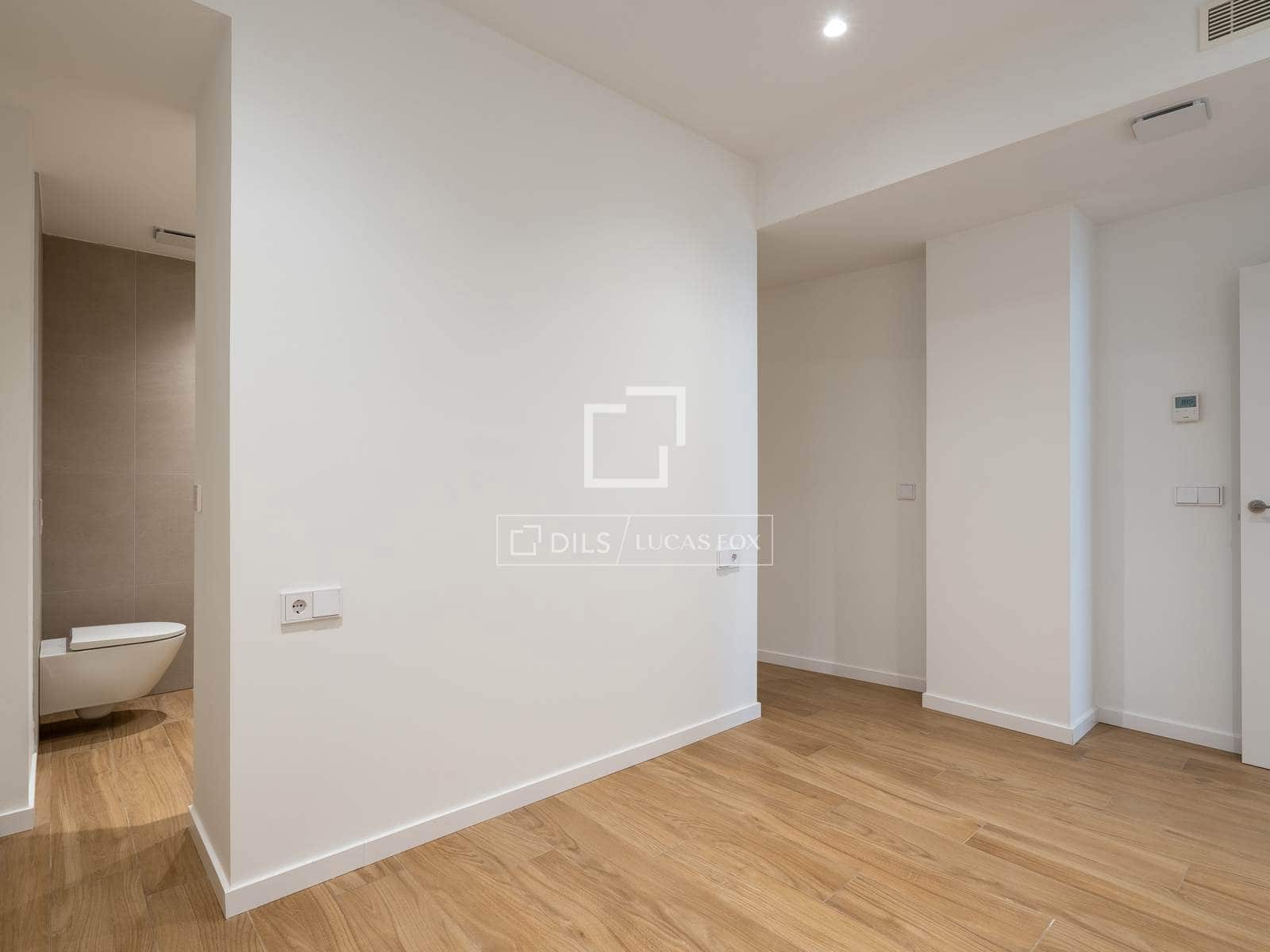 2 bedroom Apartment for sale in Donostia-San Sebastian - € 1,080,000 (Ref: 9691616)