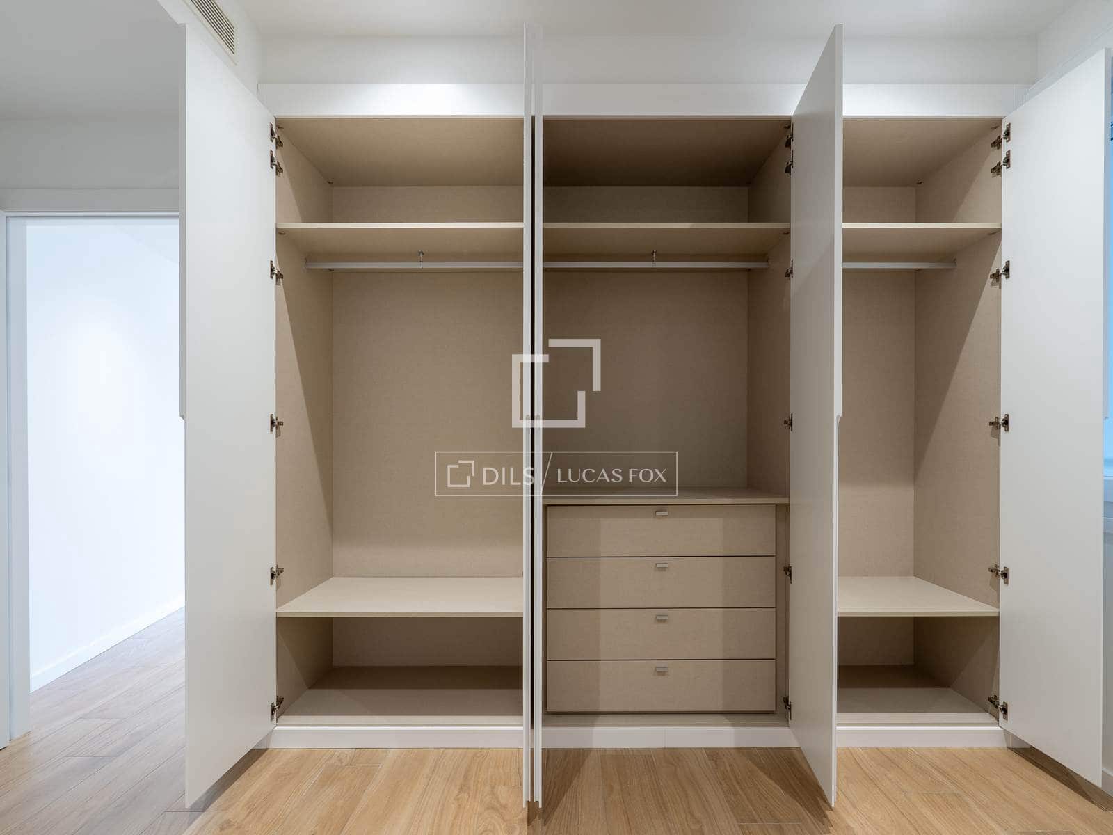 2 bedroom Apartment for sale in Donostia-San Sebastian - € 1,080,000 (Ref: 9691616)