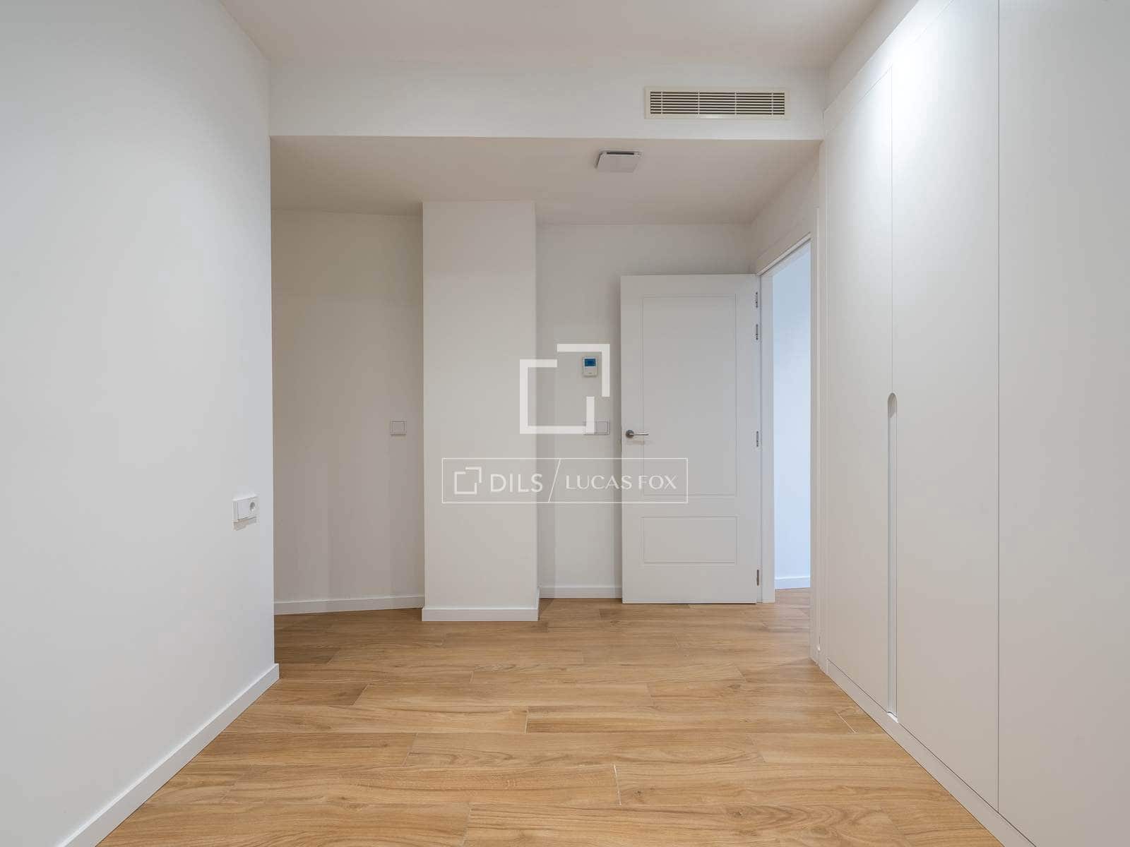 2 bedroom Apartment for sale in Donostia-San Sebastian - € 1,080,000 (Ref: 9691616)