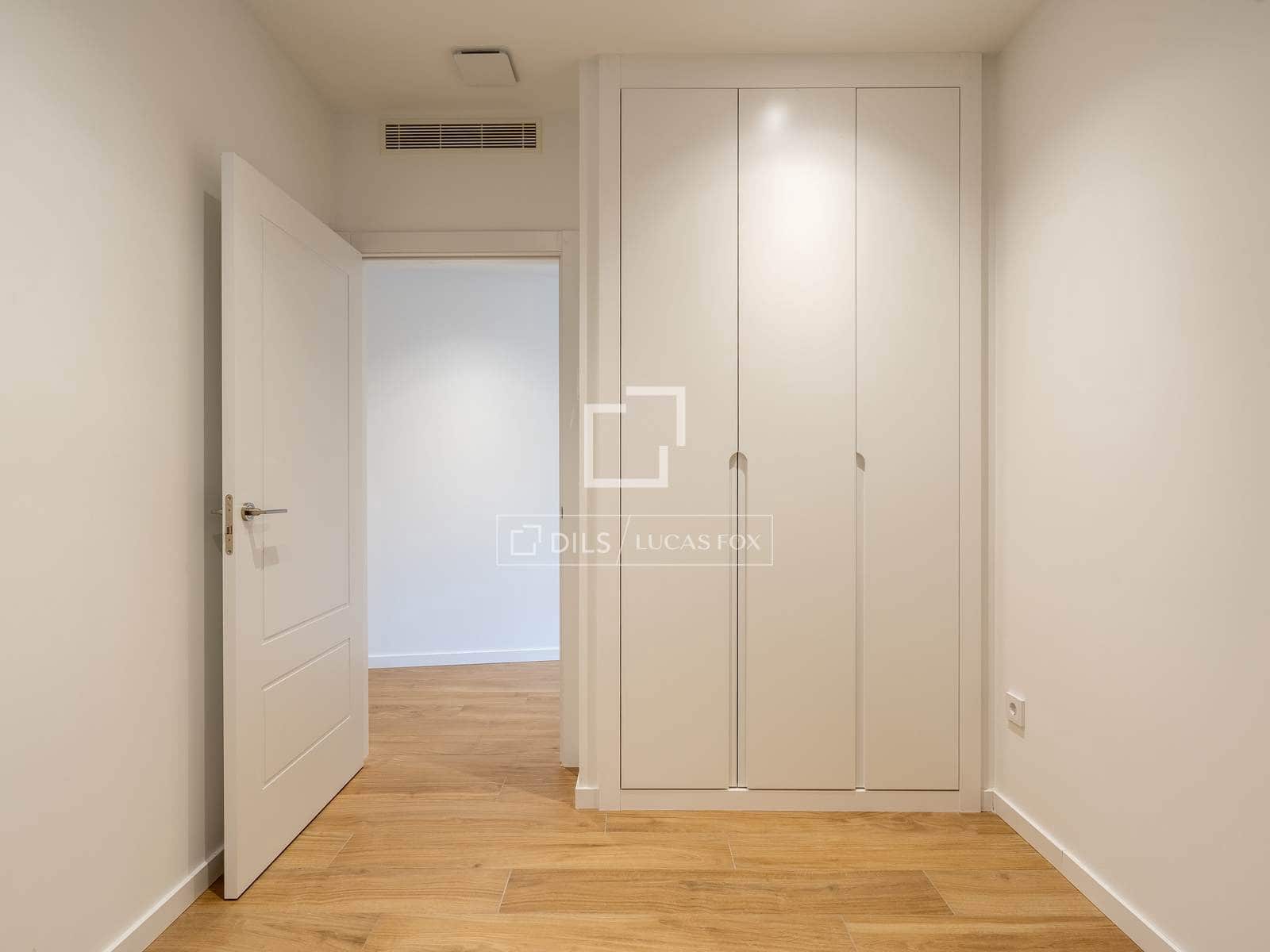 2 bedroom Apartment for sale in Donostia-San Sebastian - € 1,080,000 (Ref: 9691616)