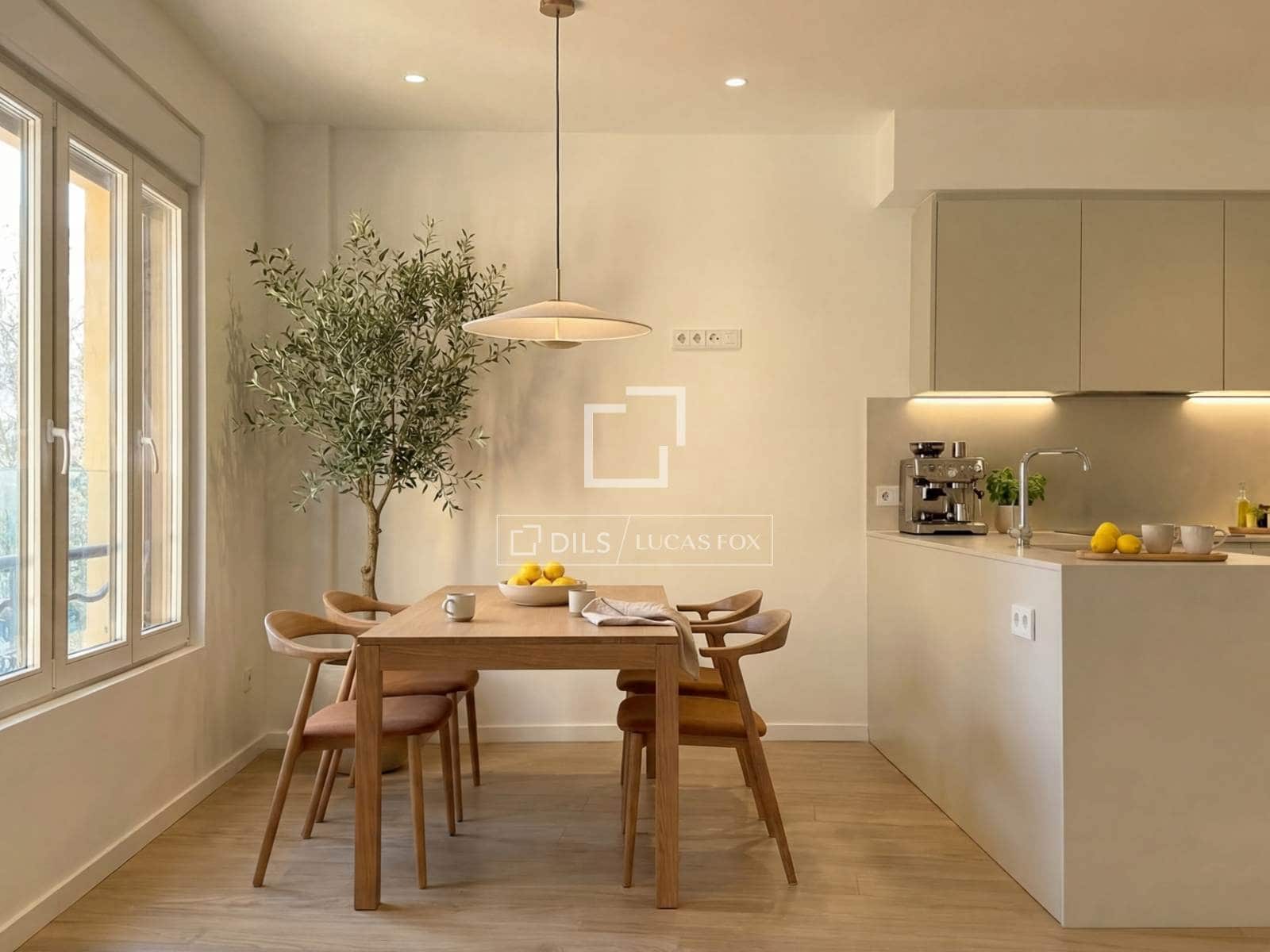 2 bedroom Apartment for sale in Donostia-San Sebastian - € 1,080,000 (Ref: 9691616)