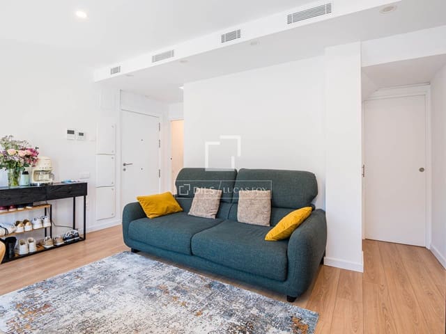 Apartamento de 3 habitaciones en Sant Cugat del Vallès en venta con garaje - 725.000 € (Ref: 9691617)