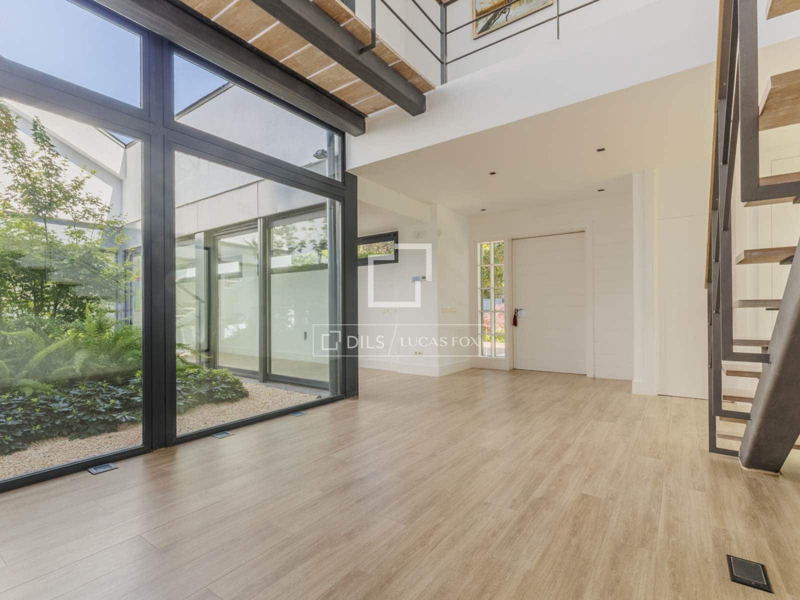 7 soverom Villa til salgs i Pozuelo de Alarcon med svømmebasseng garasje - € 5 900 000 (Ref: 9691618)