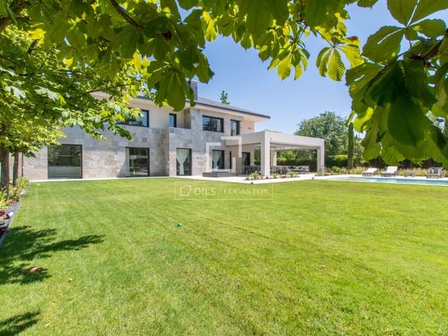 7 chambre Villa/Maison à vendre à Pozuelo de Alarcón avec piscine garage - 5 900 000 € (Ref: 9691618)