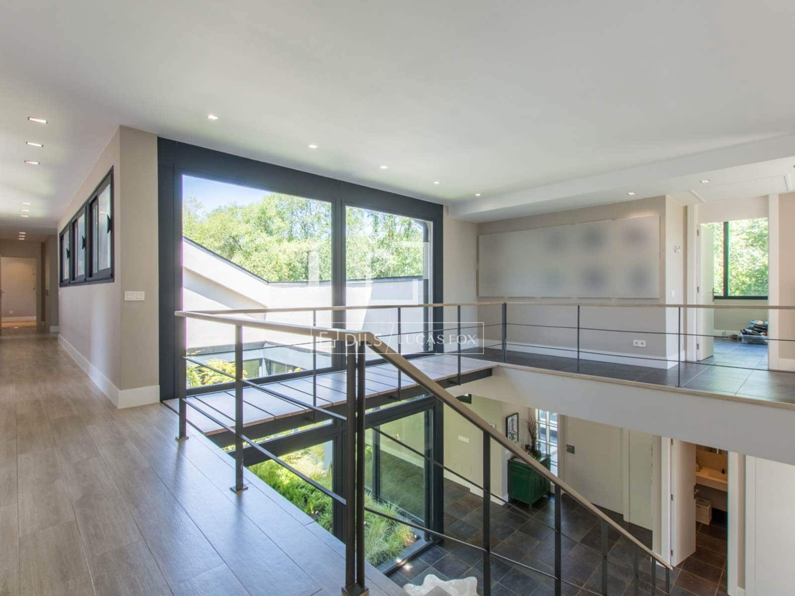 7 soverom Villa til salgs i Pozuelo de Alarcon med svømmebasseng garasje - € 5 900 000 (Ref: 9691618)