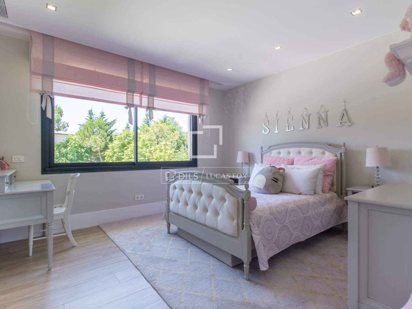 7 soverom Villa til salgs i Pozuelo de Alarcon med svømmebasseng garasje - € 5 900 000 (Ref: 9691618)