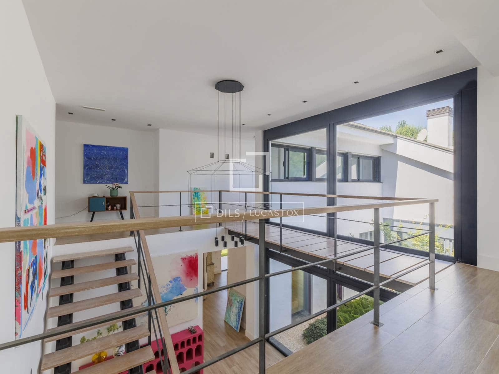 7 soverom Villa til salgs i Pozuelo de Alarcon med svømmebasseng garasje - € 5 900 000 (Ref: 9691618)