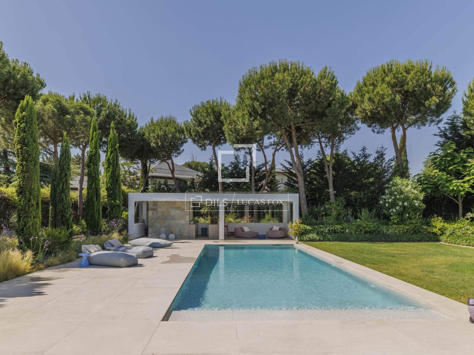 7 soverom Villa til salgs i Pozuelo de Alarcon med svømmebasseng garasje - € 5 900 000 (Ref: 9691618)