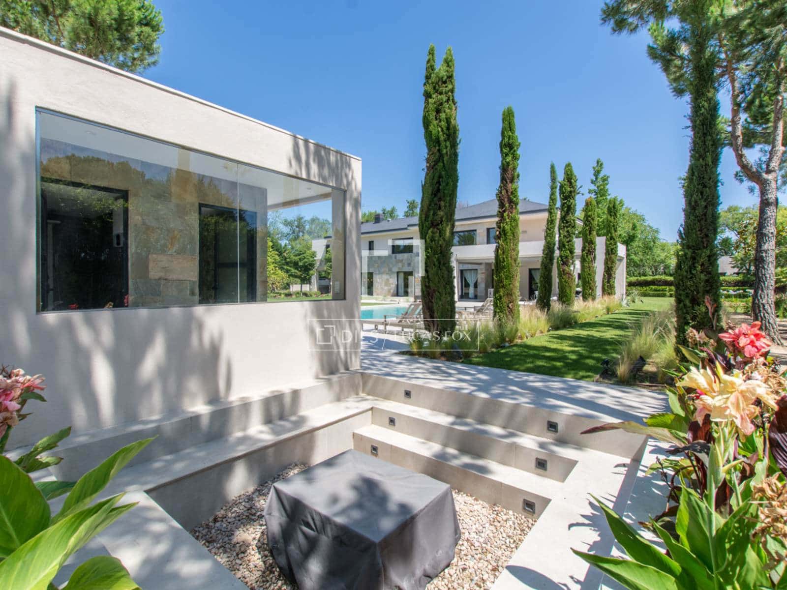 7 soverom Villa til salgs i Pozuelo de Alarcon med svømmebasseng garasje - € 5 900 000 (Ref: 9691618)