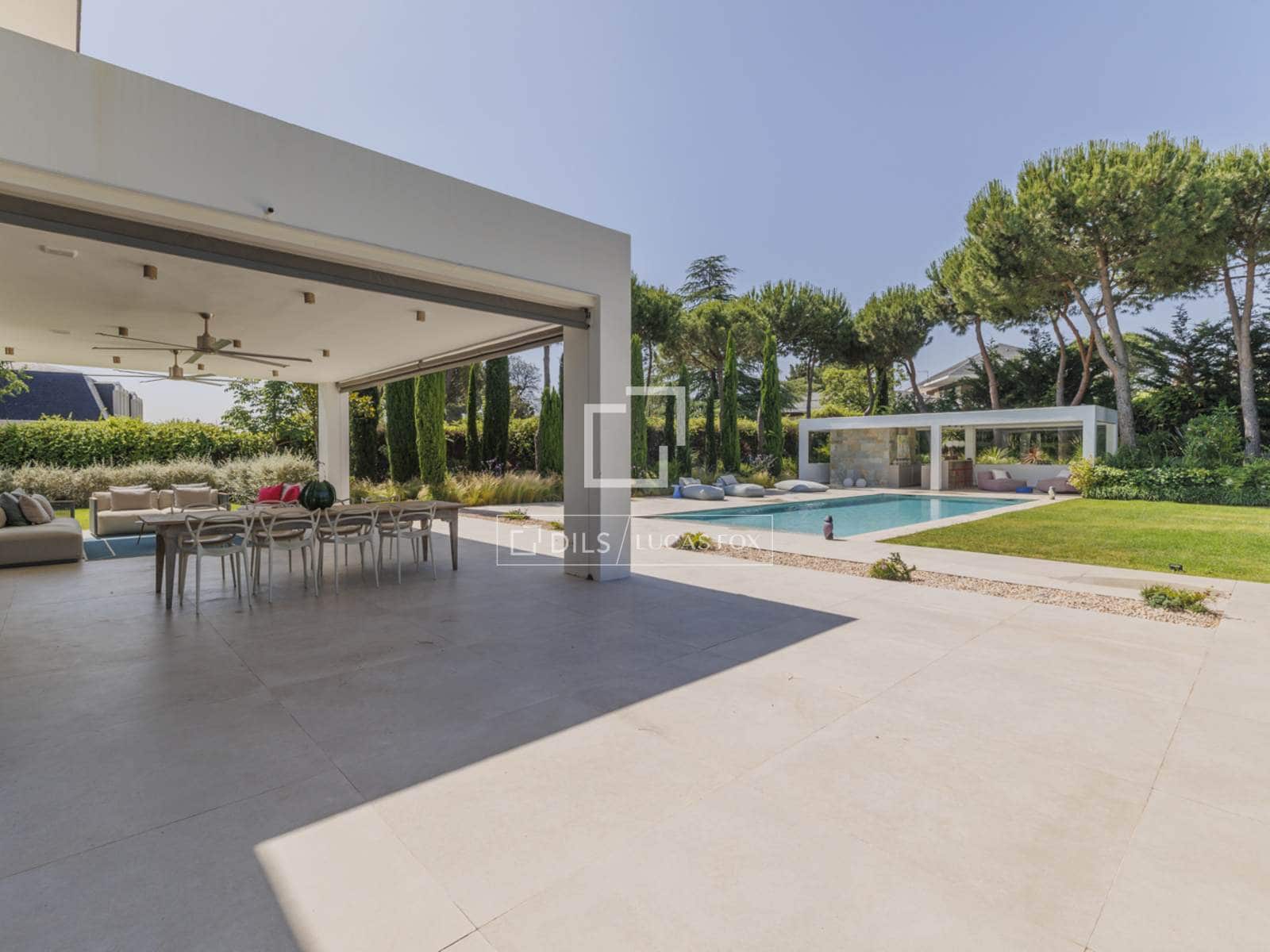 7 soverom Villa til salgs i Pozuelo de Alarcon med svømmebasseng garasje - € 5 900 000 (Ref: 9691618)